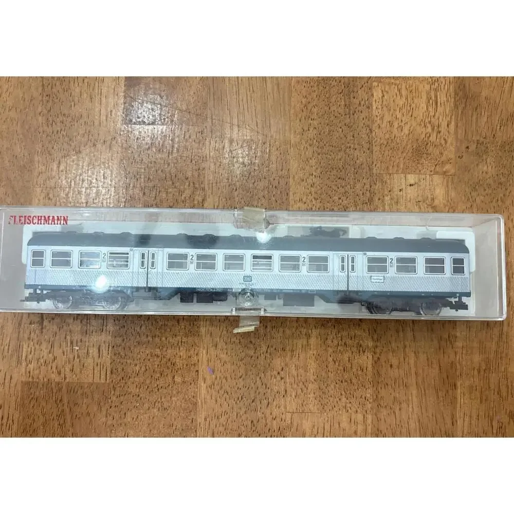 Vintage Fleischmann 5142 HO Model Passenger Train Ferrovie dello Stato Italian